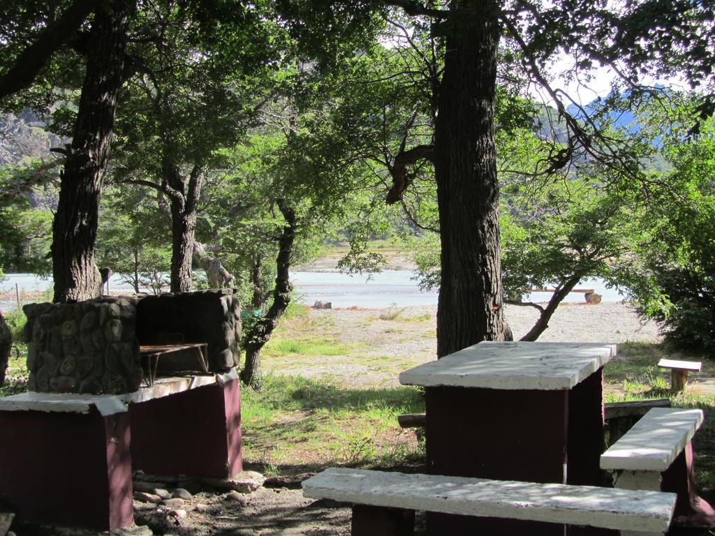 Camping Rio De Las Vueltas El Chalten Exteriér fotografie
